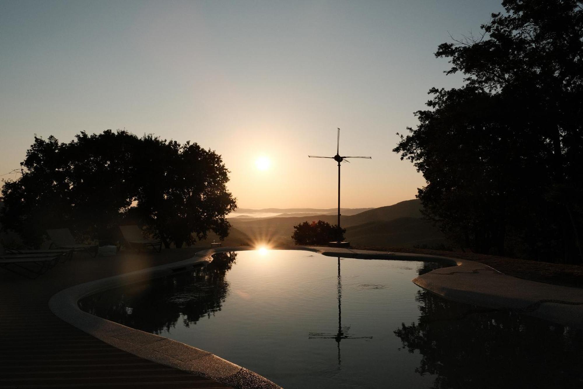 Vin Hotel - Wine Resort And Agriturismo Montieri Bagian luar foto