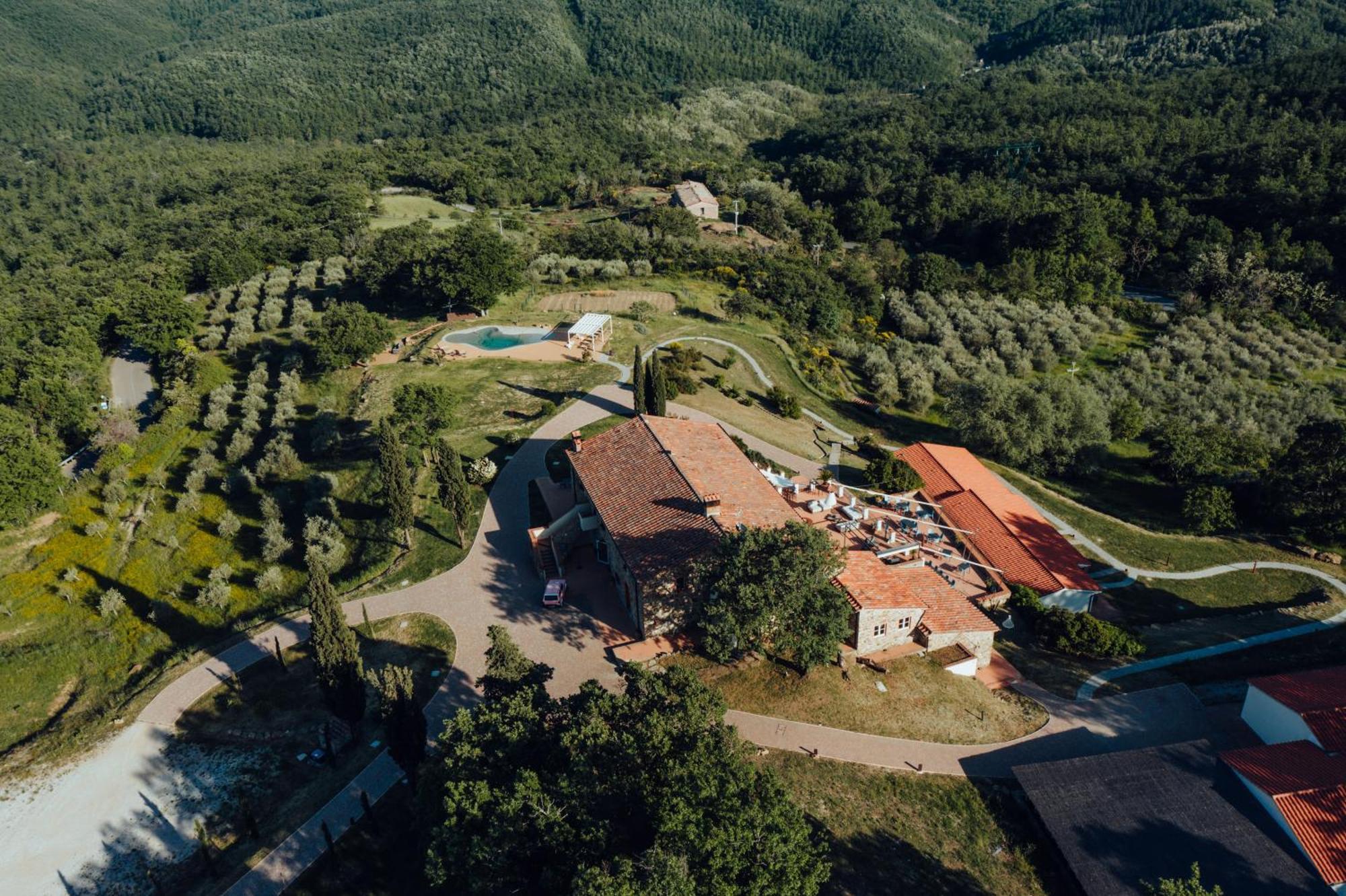 Vin Hotel - Wine Resort And Agriturismo Montieri Bagian luar foto