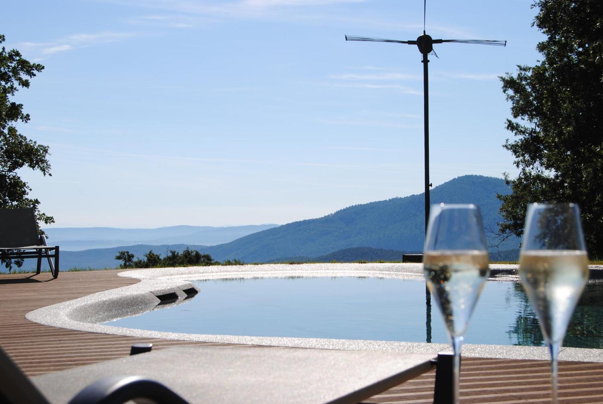 Vin Hotel - Wine Resort And Agriturismo Montieri Bagian luar foto